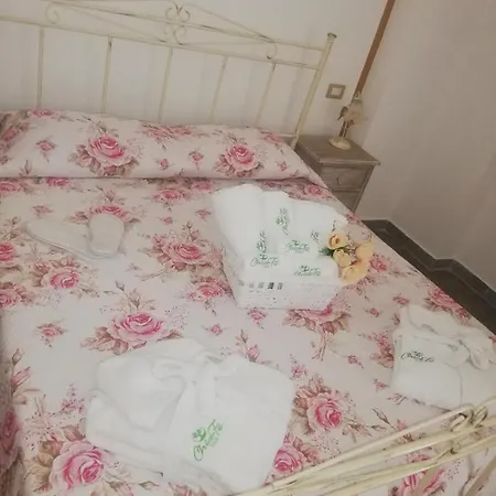 ベッド・アンド・ブレックファスト Chiafe 4*